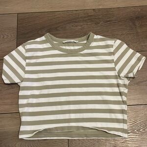 Cotton on striped cropped tee